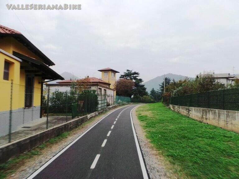 Mangia, Leggi, Dormi Apartment Costa di Serina Exterior foto